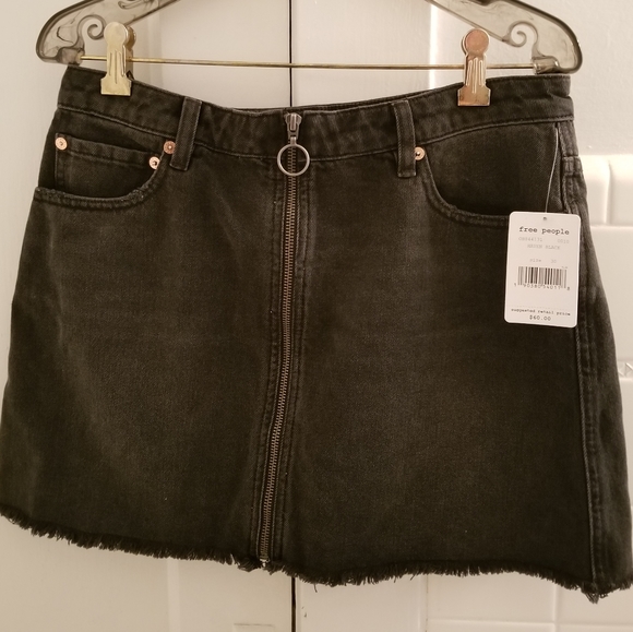 Free People black denim zip front miniskirt - Picture 1 of 7